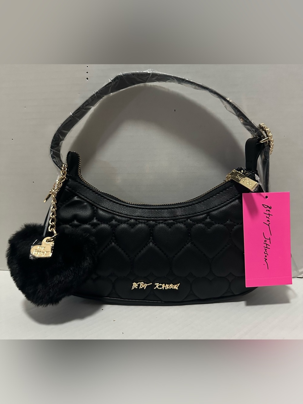 Title:💖 NWT Betsey Johnson Quilted Heart Shoulder Bag | Black & Gold Mini Hobo 💖